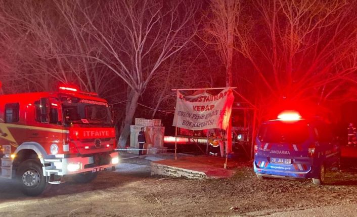 Alevlere teslim olan restoran 3 kişiye mezar oldu