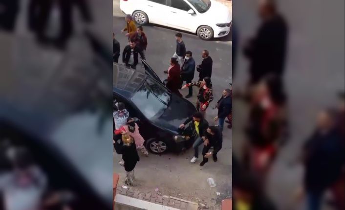 Antalya’da komşu iki aile birbirine girdi, ortalık savaş alanına döndü