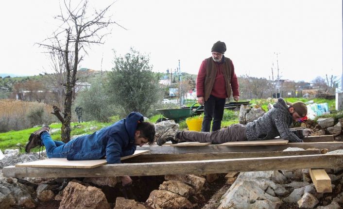 Apollonia Nekropol Arkeoparkı’nda titiz çalışma