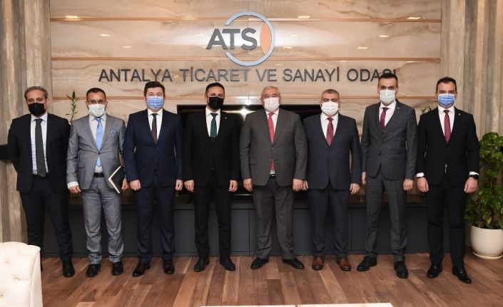 ATSO Başkanı Çetin: "Antalya ekonomisinin toparlanması için bankalara büyük iş düşüyor"