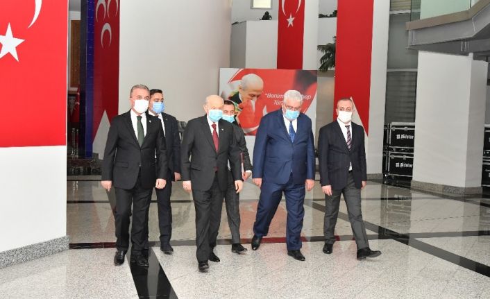 Bahçeli: "AYM’nin hak ihlali kararı, söz konusu CHP’liye otomatik olarak milletvekilliği sıfatı kazandırmayacaktır”