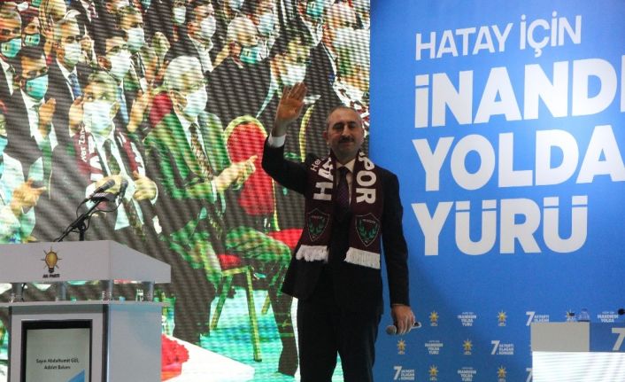 Bakan Gül: "Cumhuriyetimizin ikinci yüz yılına yeni bir anayasa ile gireceğiz"