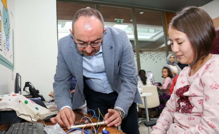 Başkan Kavuş: “Proje ekibimiz sadece gençler için değil tüm Meramlılar için projeler üretecek”