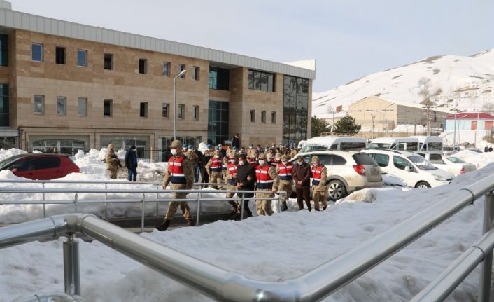 Bitlis’te terör operasyonu: 5 tutuklama