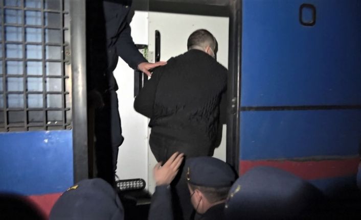 Boşandığı eşini öldüren sanık: “Eşimi çok seviyordum, ona nasıl kıydım bilemiyorum”