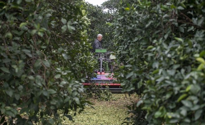 Bu makineyle bitkisel atıklar, toprağa doğal gübre olarak kazandırılacak