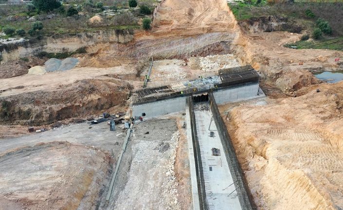 Büyükşehir Belediyesi ekipleri, 4. Çevre Yolu için gece gündüz çalışıyor