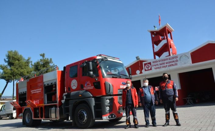Büyükşehir İtfaiyesi Tarsus Grup Amirliğine yeni hizmet aracı