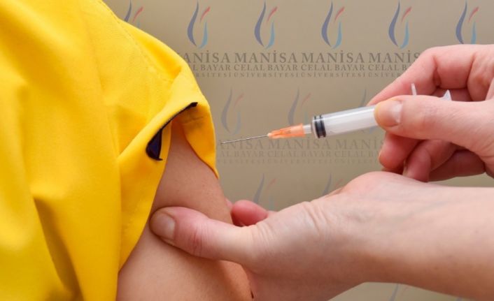 CoronaVac aşının ciddi bir yan etkisi olmadığı bilimsel olarak da kanıtlandı