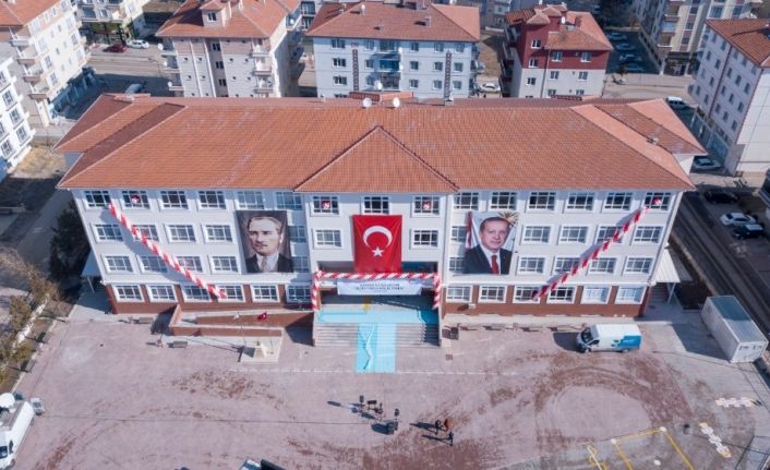 Cumhurbaşkanı Recep Tayyip Erdoğan, Ankara’nın Kahramankazan ilçesinde 3 okulun açılışını gerçekleştirdi