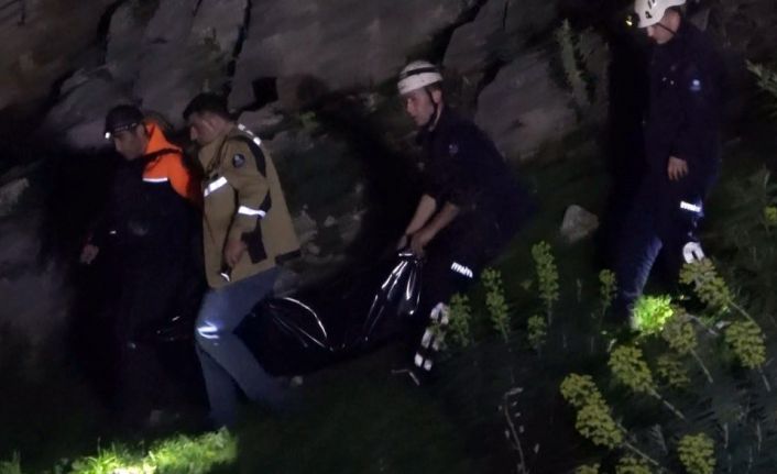 Dağa çıkan 11 yaşındaki çocuğun cesedi 150 metre yükseklikteki kayalık alanda bulundu