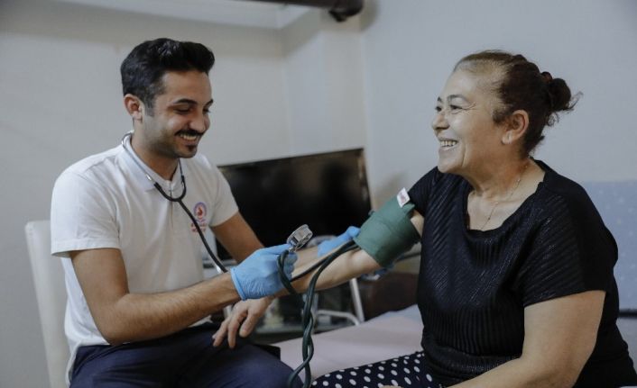 Denizli Büyükşehirin iyilik melekleri 19 ilçe ve 616 mahallede