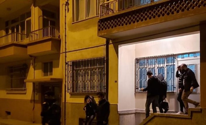 Denizli’de fuhuş yaptıkları belirlenen 9 kişiye 9 bin 460 TL idari para cezası