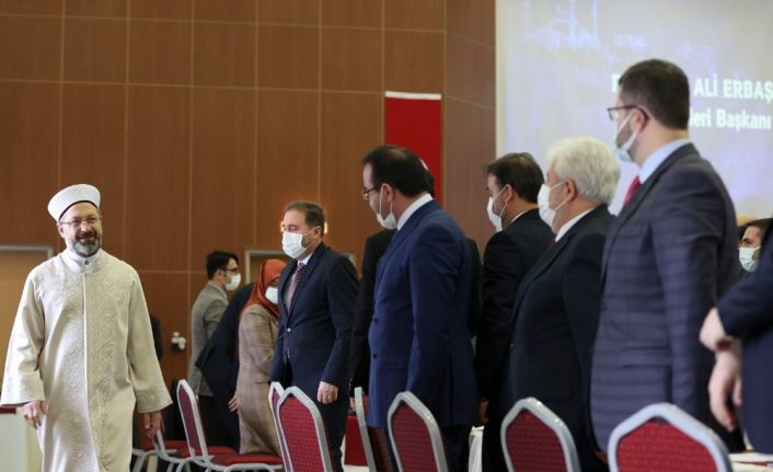 Diyanet İşleri Başkanı Erbaş: “Teşkilatımız salgınla mücadelede sürecin en aktif kurumlarından oldu”