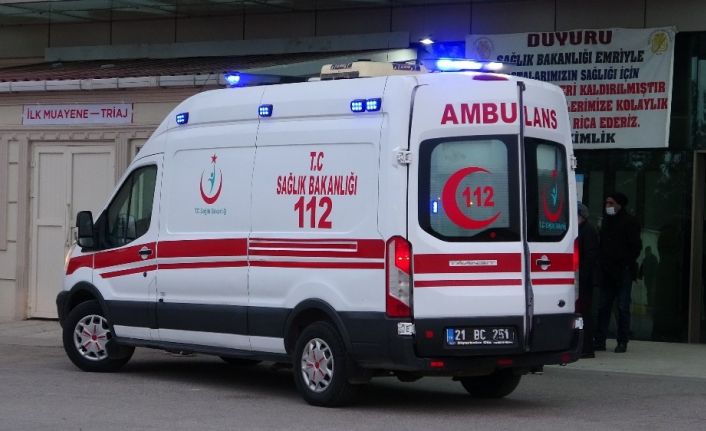 Diyarbakır’da iki aile arasında muhtarlık seçimi husumeti alevlendi: 1 ölü, 2 ağır yaralı