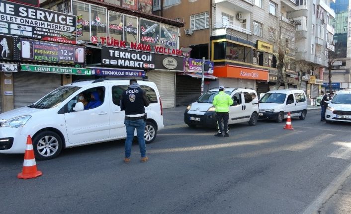 Diyarbakır’da sabahın ilk ışıklarında 56 saatlik sokağa çıkma kısıtlama denetimleri devam ediyor