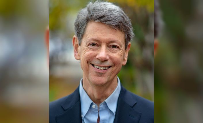 Dünyaca ünlü yazar Momtalks’ta