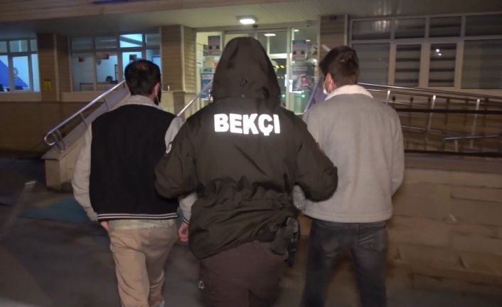 "Dur" ihtarına uymayan 2 kişi, polisten kaçamadı: 3 bin 150’şer lira ceza yedi