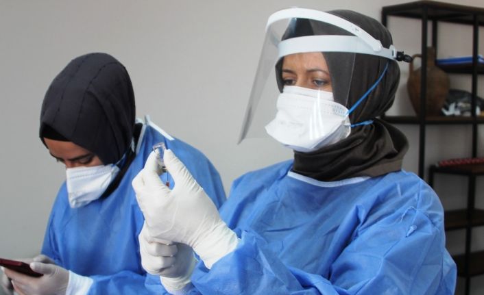 Düzce’de 2 bin 877 kişiye 2. doz Covid-19 aşısı vuruldu