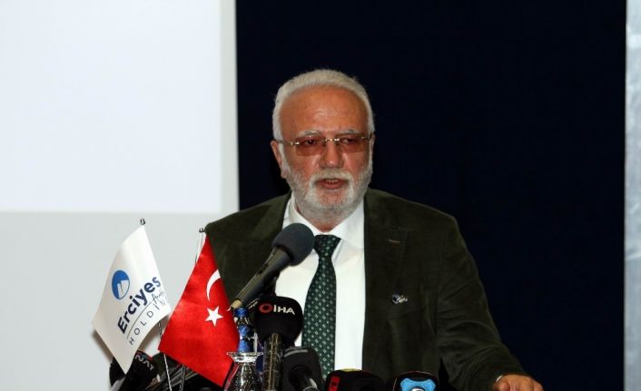 Elitaş: "15 Temmuz’da ilk defa bu millet darbecilere karşı kahramanlık destanı yazdı"