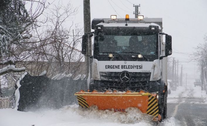 Ergene Belediyesinden kar mesaisi