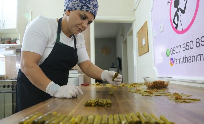 Eşine destek olmak için girdiği evinin mutfağından 23 bin kişiye ulaştı