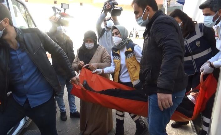 Evlat nöbetindeki aileler Gara’da katledilen 13 şehit için ağıt yakıp, dua etti