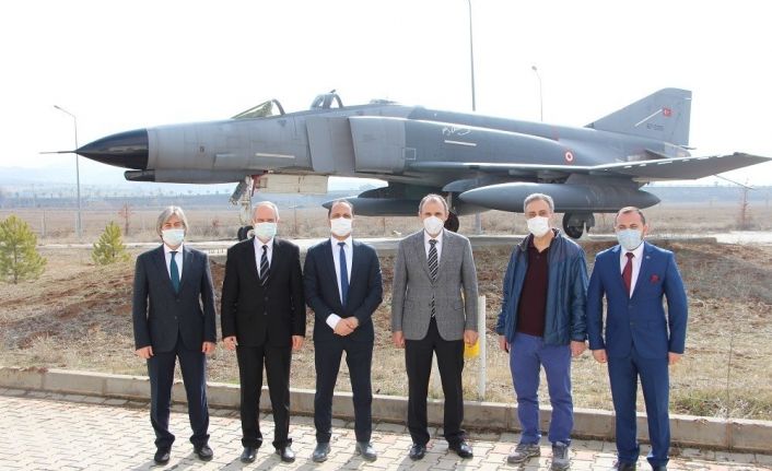 FÜ Rektörü Göktaş, fakülteleri inceledi