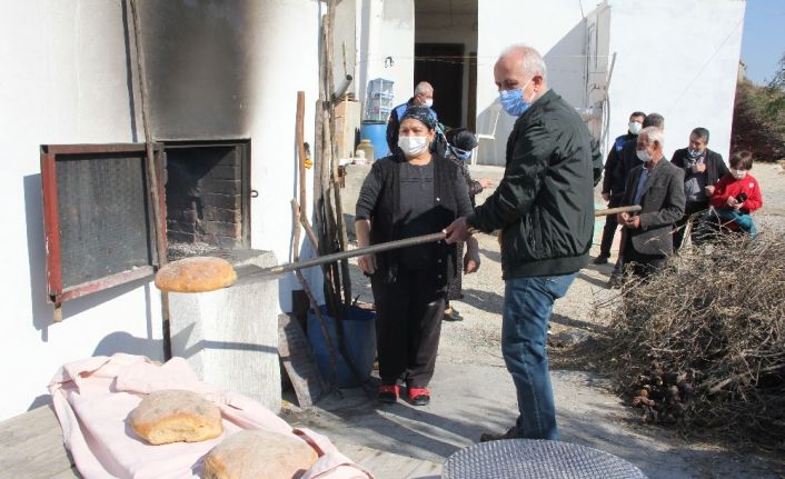 Girit Türklerinin 120 yıllık ekşi mayalı ekmeği Mersin’den Türkiye’ye açılıyor