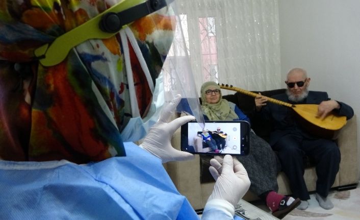 Hanifi Dede’den aşı için gelen sağlıkçılara sazlı sözlü “korona” bestesi