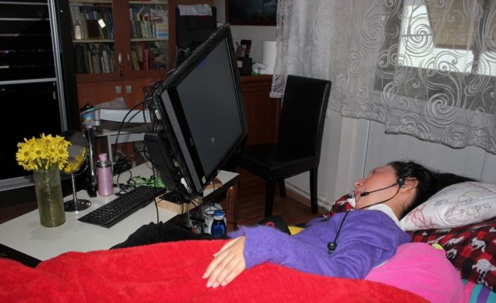 Hayallerine ulaşmasına hastalığı engel olamıyor