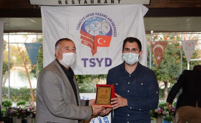 İHA muhabiri Umutcan İşledici ’En İyi Görüntü’ dalında ödülünü aldı