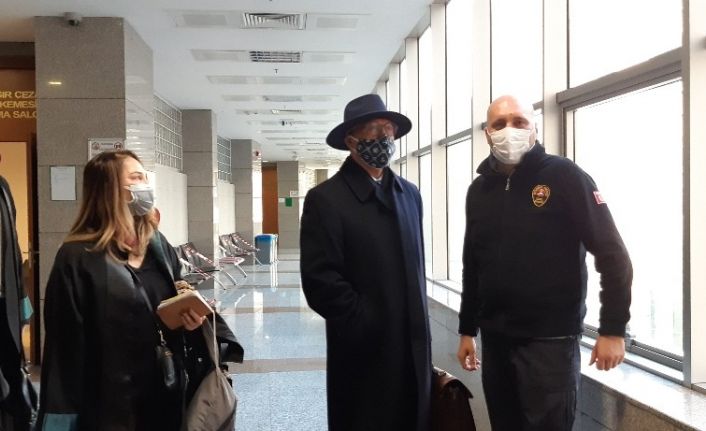 İmam Hatiplilere hakaret ettiği iddia edilen Erol Mütercimler’in yargılanmasında devam edildi