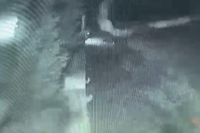 İzmir’deki hortum sonrası ortalığın savaş alanına döndüğü anlar kamerada