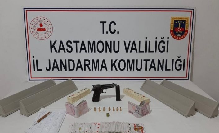 Kastamonu’da kumar oynayan 11 şahsa 34 bin 650 TL para cezası uygulandı