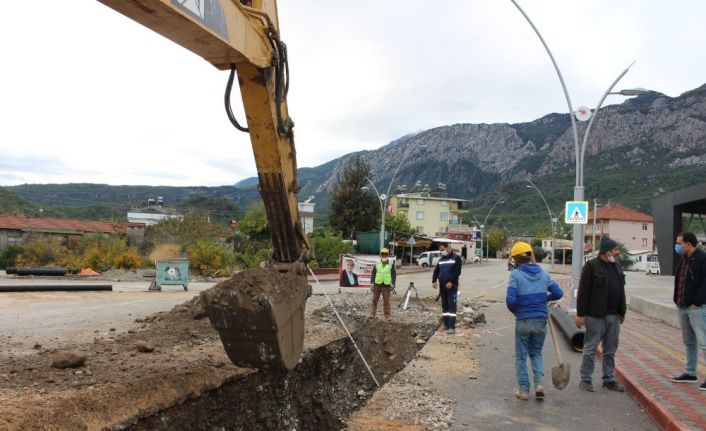 Kemer Kuzdere’de alt yapı çalışması sürüyor