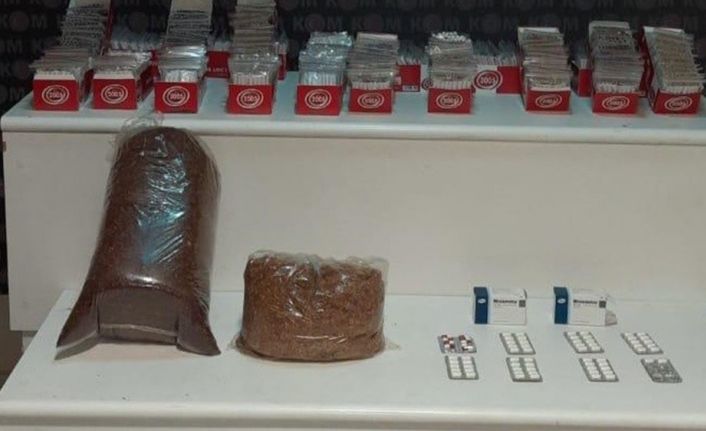 KOM polisinden ’kaçak tütün’ operasyonu: Kaçak tütün ve çok sayıda makaron ele geçirildi