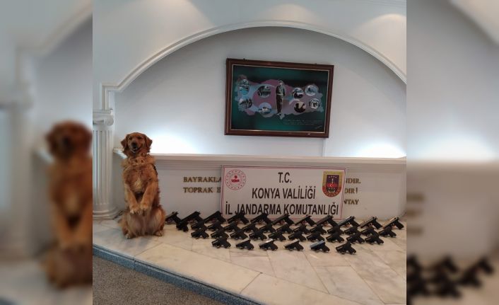 Konya’da silah kaçakçılığı operasyonu: 39 tabanca ele geçirildi, 5 şüpheli tutuklandı