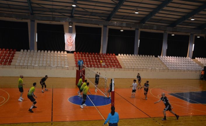 Korkuteli Belediyespor Ilgın Spor’a set vermedi: 3-0