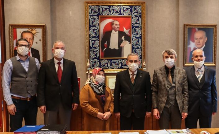 Kütahya’da ‘Taş ve Gümüş Takıya Dönüşüyor, Engeller Kalkıyor’ projesi