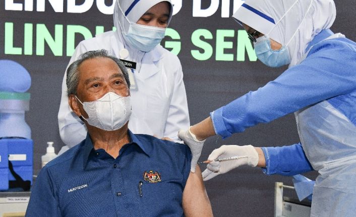 Malezya’da Covid-19 aşılamaları başladı