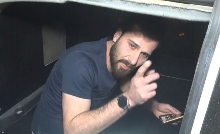 Maskesiz ve alkollü sürücü kaçarken dağılan arabasının sinirini polisten çıkarttı
