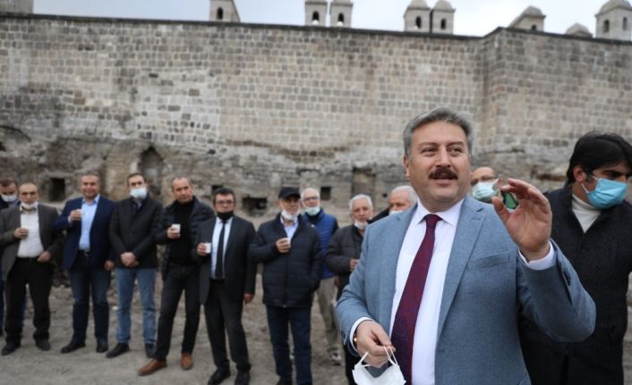 Melikgazi tarihine sahip çıkmaya devam ediyor