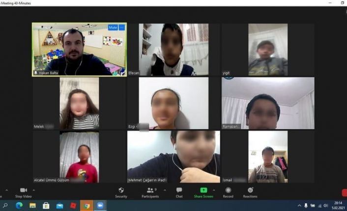 ’’Öğreniyorum, öğretiyorum ve zekamı geliştiriyorum’’