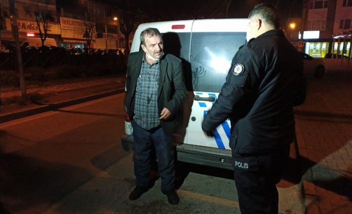 (Özel) Kısıtlamada aşırı alkol alınca evinin adresini unuttu, ekiplere zor anlar yaşattı