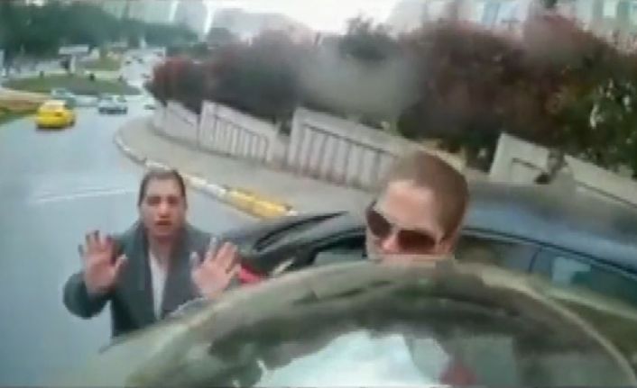 (Özel) Oyunu ortaya çıkan dolandırıcı kadından, vatandaşa tehdit: “Polise, tacizci olduğunu söyleyeceğim”