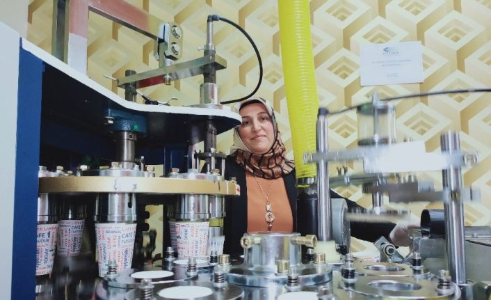 Pandemide artan talebi gördü, KOSGEB desteği ile karton bardak üretimine başladı