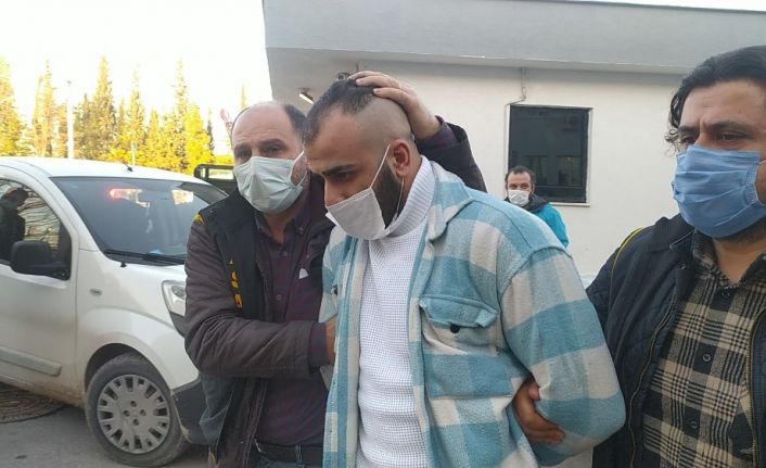 Pompalı tüfekle kuyumcuyu soyan kar maskeli 2 kişi 5 saat içinde yakalandı