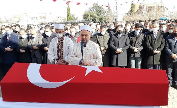 Şehit yakınları tabutun başında ‘şehitler ölmez vatan bölünmez’ sloganı attı