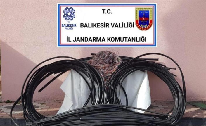 Sındırgı ve Erdek’de kablo ve su borusu hırsızlığı yapan 3 kişi yakalandı